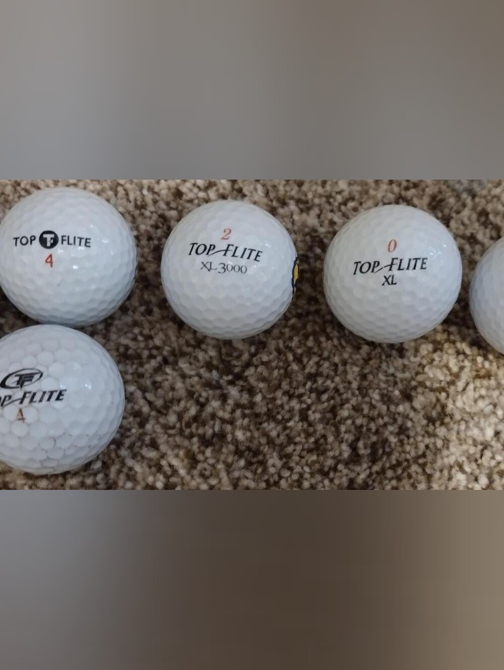 Assorted Golf Balls - Picture 6 of 9